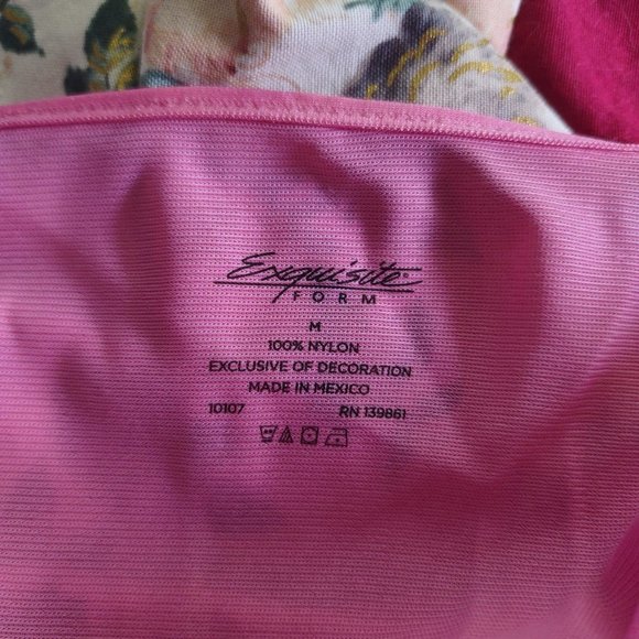 Pink Robe - Picture 3 of 3